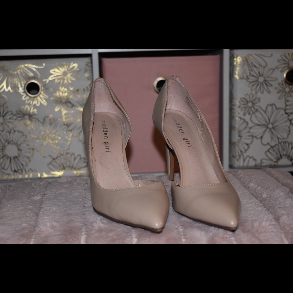 Tan madden girl pumps